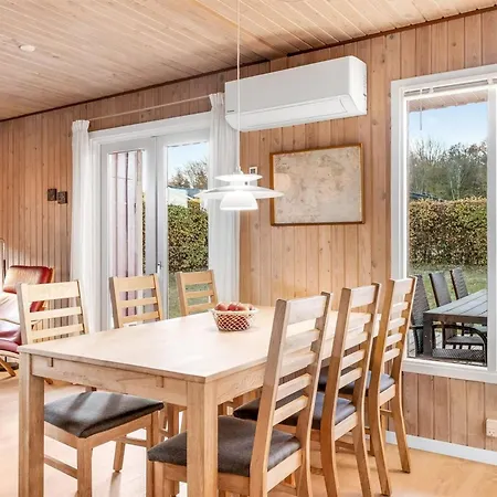 Сasa de vacaciones Pavo - 200m From The Sea By Interhome *